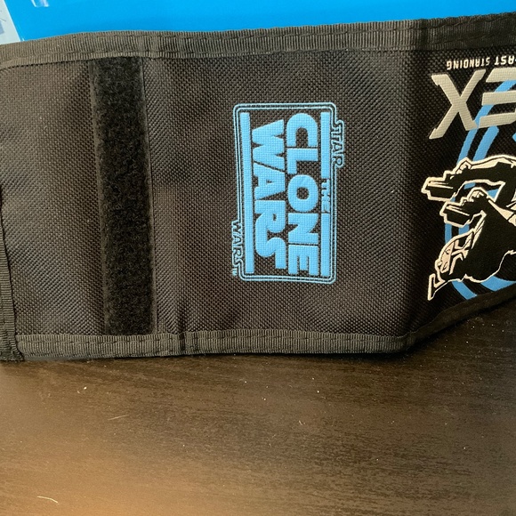 Star Wars Mandalorian Rex ..Clone Wars Bi-fold - Picture 1 of 4